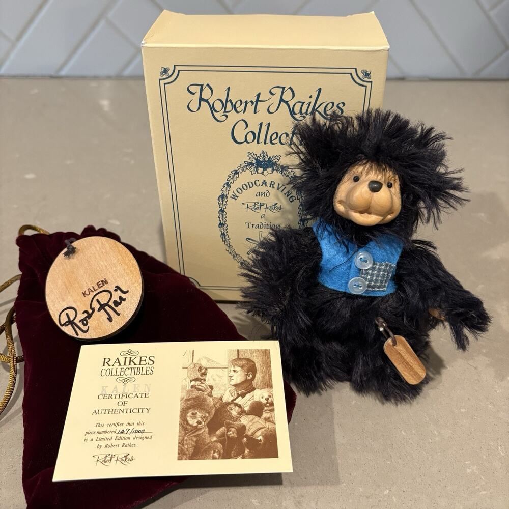 Robert Raikes Kalen Bear Signed Woodcarved Limited 147/1000 COA Box & Pouch